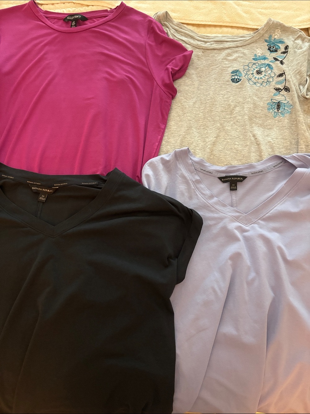 Size Medium T-shirt Lot of 4 Loft, Banana Republic and Ellen Tracy